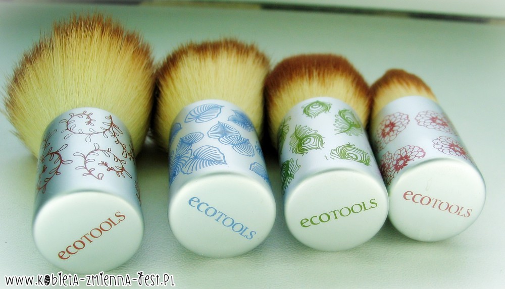 Ecotools Limited Edition Beautiful Expressions Kabuki Set blog real foto wpis recenzja review 1