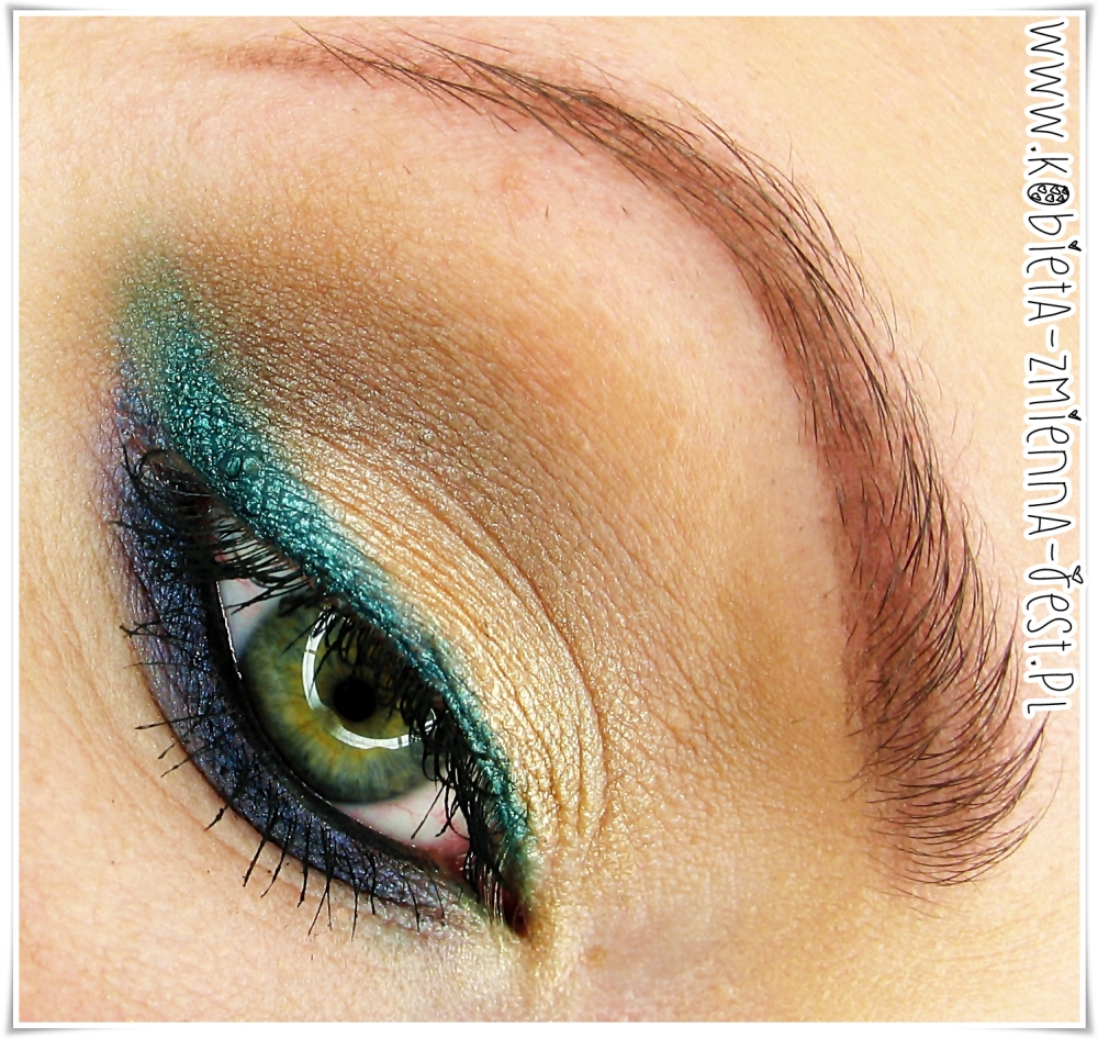 makijaż make up blog beautyblog sleek au naturel sleek jewels kocie oko w kolorze kolorowe kreski na powiece eye