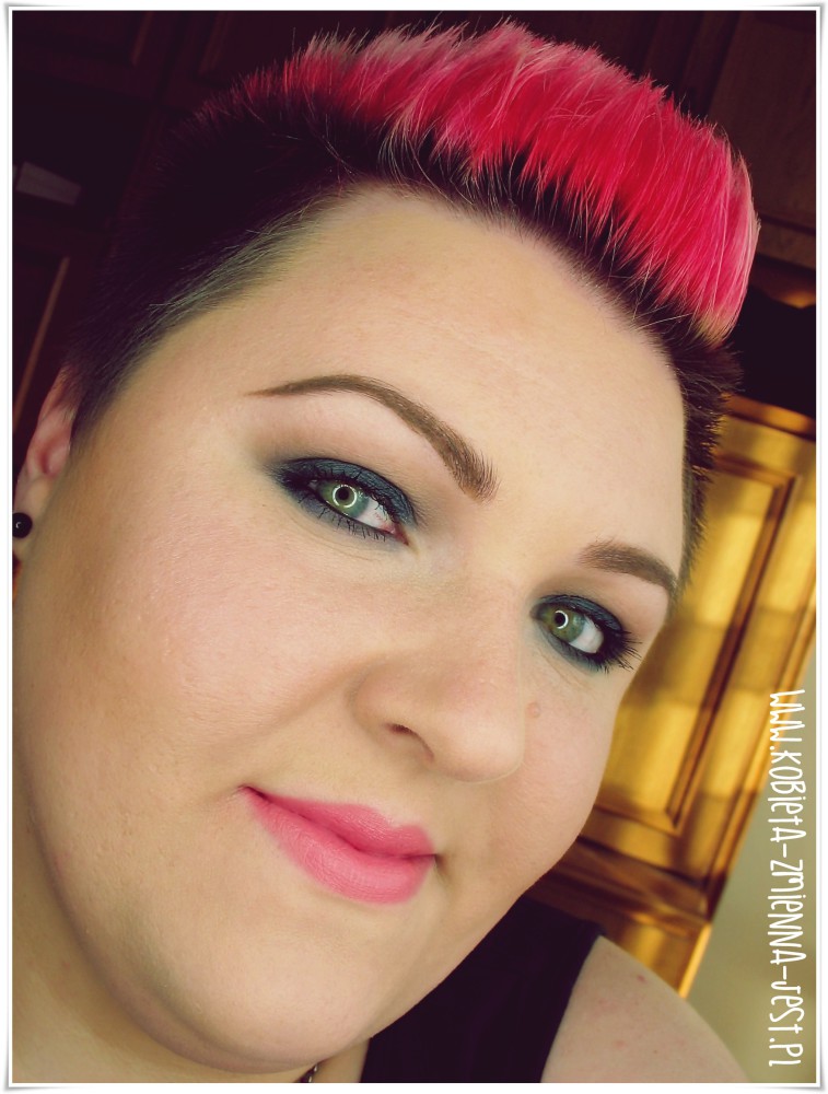 makeup revolution iconic pro 2 tytuł