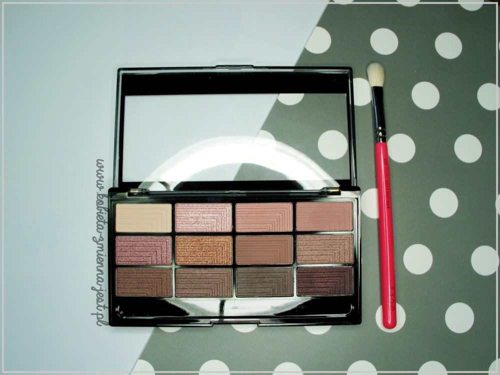 Freedom Makeup Pro 12 Audacious 3 kosmetykomania.pl blog kobieta zmienną jest