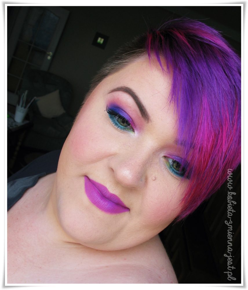 makeup makijaż Makeup Recolution Ultimate Colour Chaos Palette beauty blog brights color eyes face